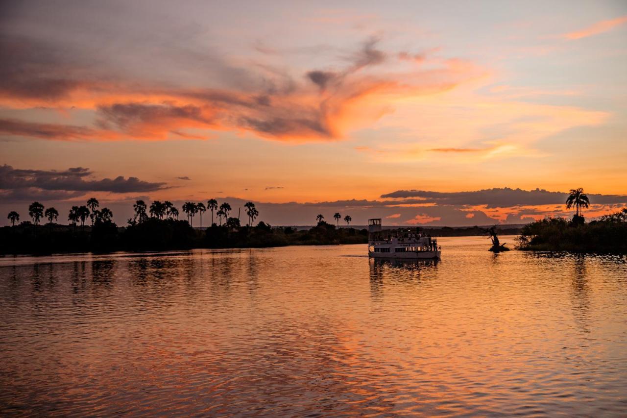 The Victoria Falls Waterfront Livingstone Exterior foto