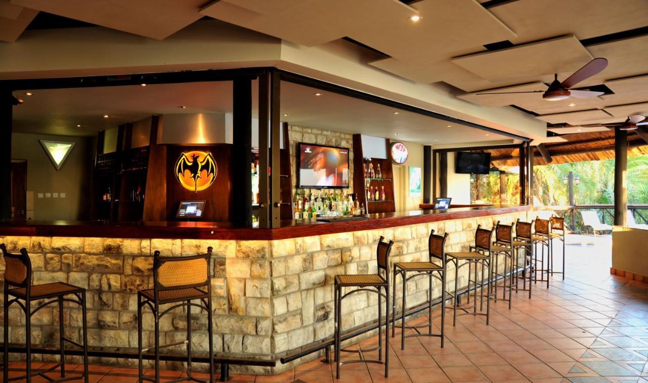 The Victoria Falls Waterfront Livingstone Exterior foto