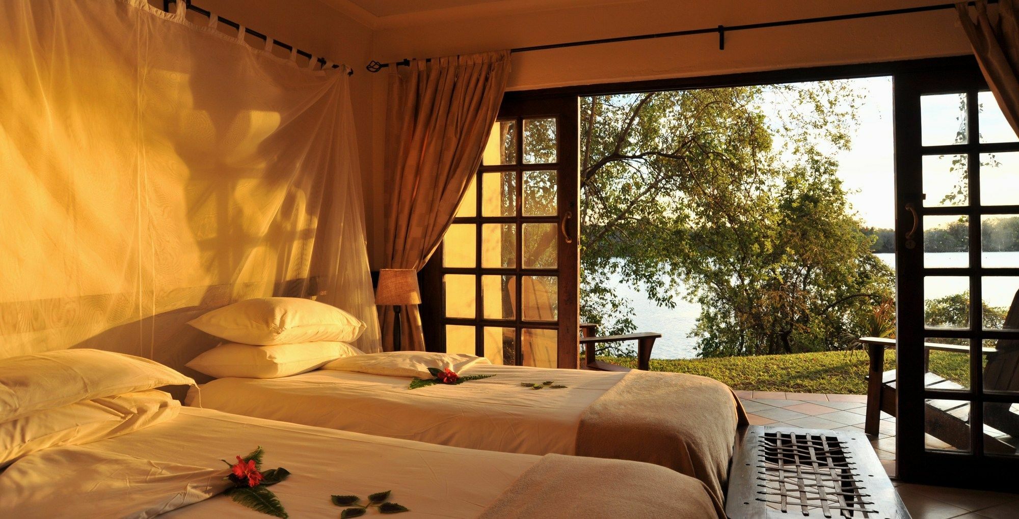The Victoria Falls Waterfront Livingstone Exterior foto